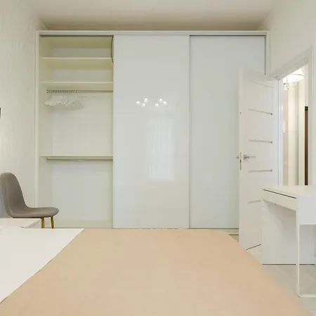 Appartement Petrovdom 197-214-182 In Cozy Apartment In Residence Complex Central Park
