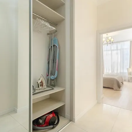Petrovdom 197-214-182 In Cozy Apartment In Residence Complex Central Park * Kiev