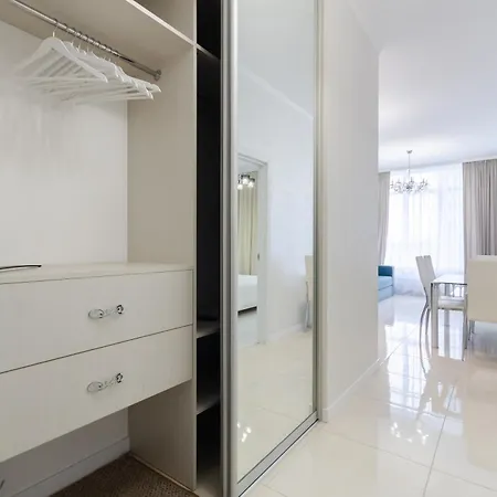 Petrovdom 197-214-182 In Cozy Apartment In Residence Complex Central Park * Kiev