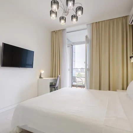Petrovdom 197-214-182 In Cozy Apartment In Residence Complex Central Park Appartement *