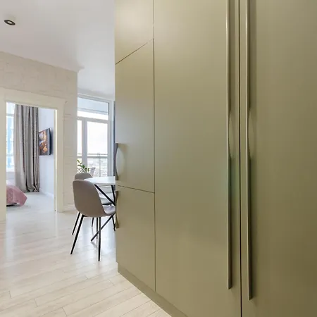 Petrovdom 197-214-182 In Cozy Apartment In Residence Complex Central Park Appartement Kiev